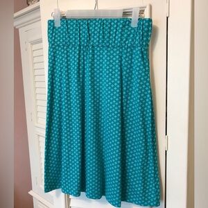 NWOT Pretty green skirt